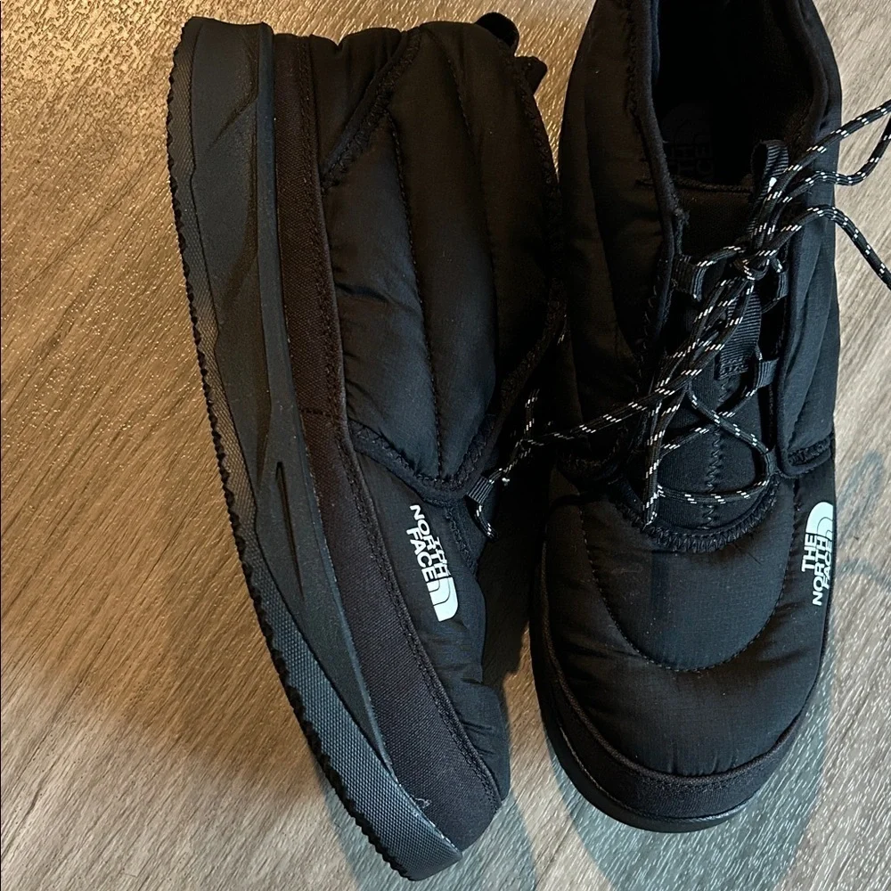 The North Face Chukka Black Quilted Lace-Up Men’s Winter Boots